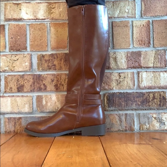 American Eagle Boots - Picture 3 of 3